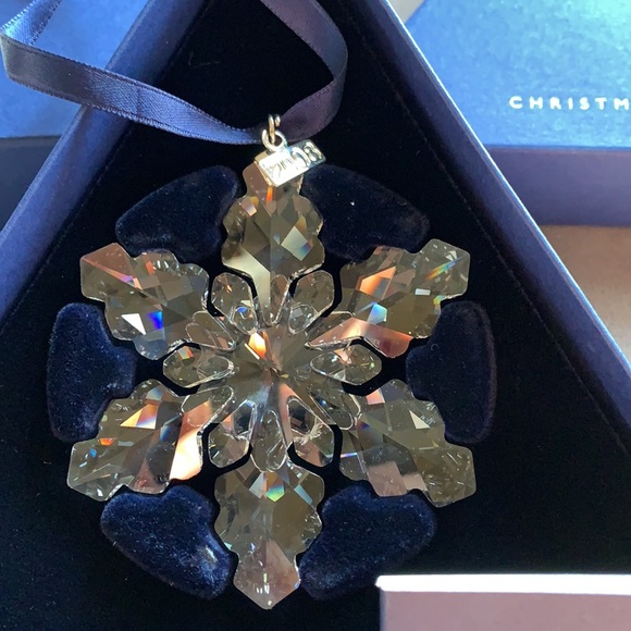 Swarovski 2008 large Christmas Ornament - Picture 2 of 7
